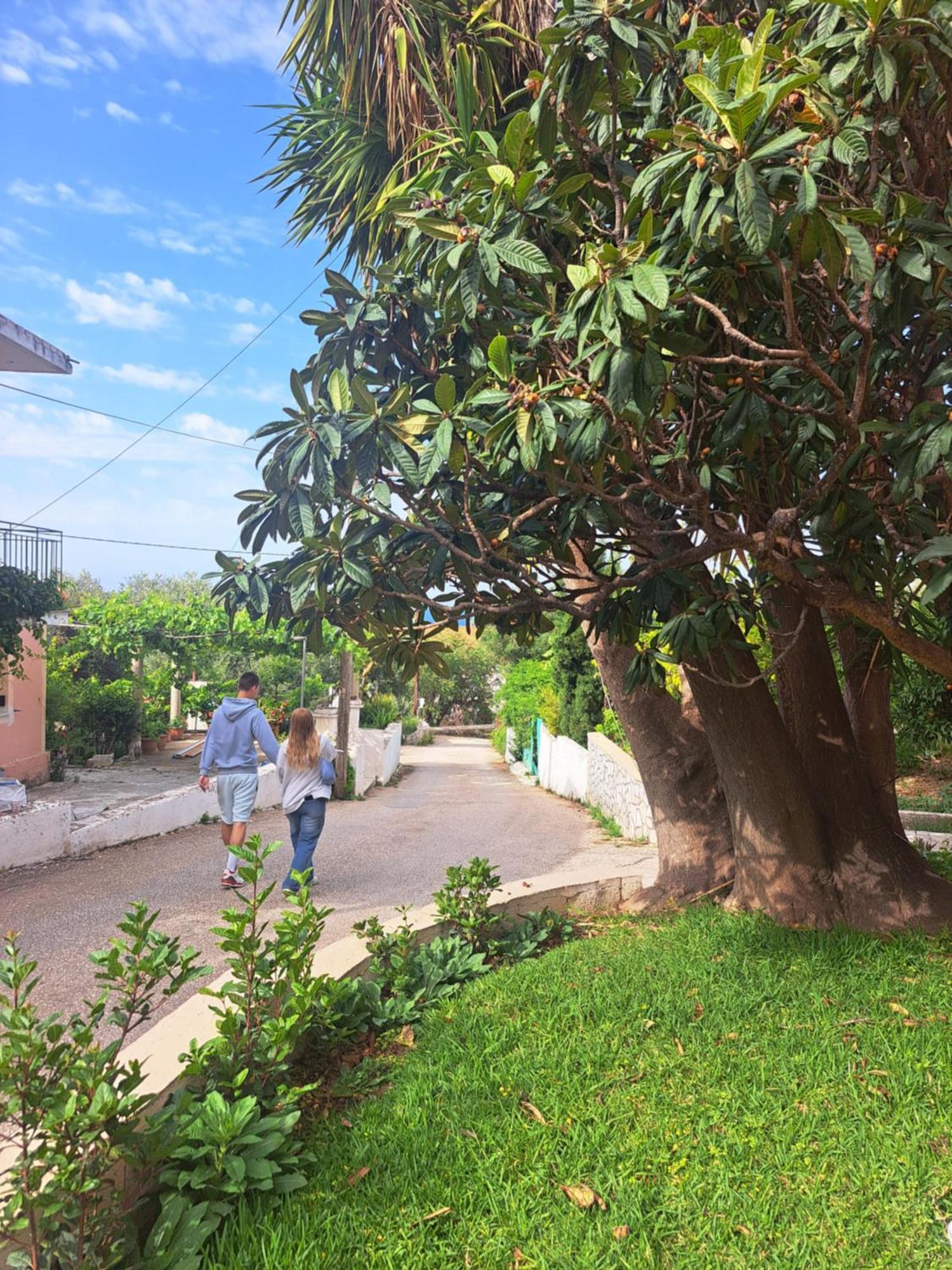 Marinos Studios At Lourdata Village 외부 사진